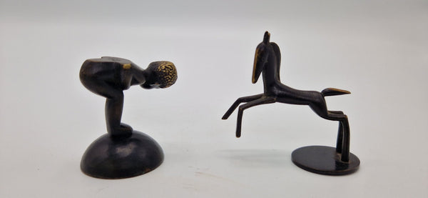 Two bronze sculptures of a horse and a boy for sale, Austria circa 1950.
Height 5.5 cm, width: 6.5 cm.