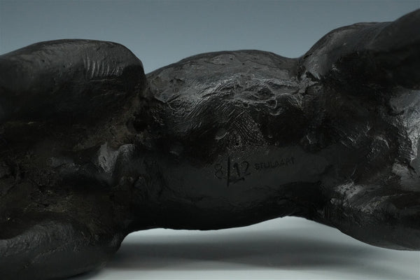 Bronzen beeld van een veulen