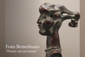 Fons Bemelmans | “Portrait of a Girl” | Bronze sculpture | Total height incl. base 32 cm, width 17 cm | Signed | Side view left side with name gallery