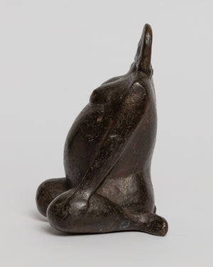 Guus Hellegers | bronze sculpture | Pregnant Woman | 13 cm high | Kneeling nude female figure | side view left