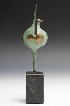 Louis Wierts | “Abstract Bird” | Bronze sculpture with green and gilt patina on a rectangular hardstone plinth | height 28 cm × width 11 cm × depth 8 cm | Abstract bird shape | Side view left close uo