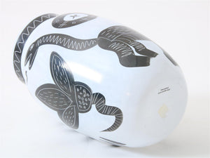 Ulrica Hydman-Vallien - Matt glass design vase decoration of face and animal. height 21 cm, diameter 12 cm