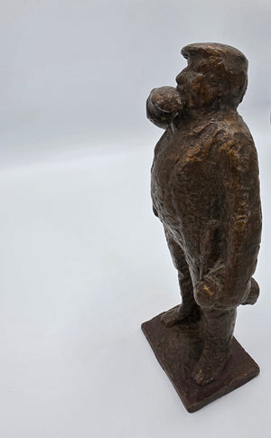 bronze statue by Pieter d'Hont (1917-1997), entitled 'The pub owner, closeup sideways
