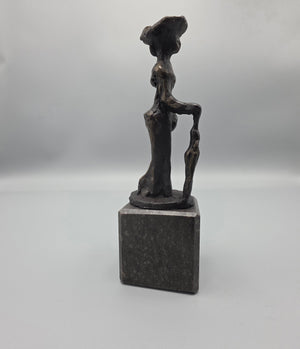 Theo van der Nahmer | bronze sculpture of a lady | Eline Vere | Height 13 cm |  side view